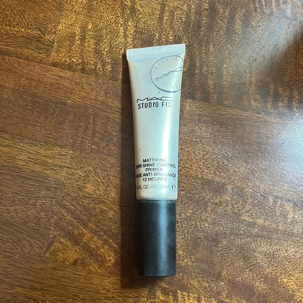 Max Studio Fix Mattifine Primer